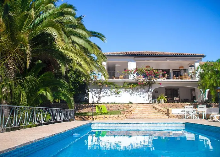 Altozano With Pool, Barbeque, Large Garden, And Fantastic Sea Views Villa Benidorm