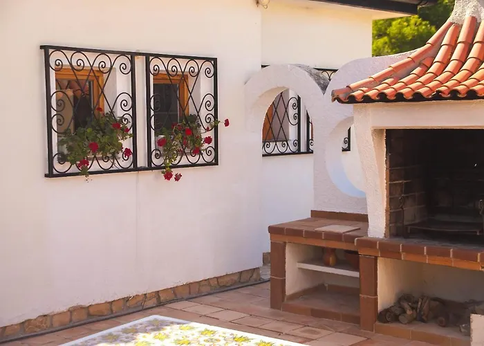 Altozano With Pool, Barbeque, Large Garden, And Fantastic Sea Views Villa Benidorm
