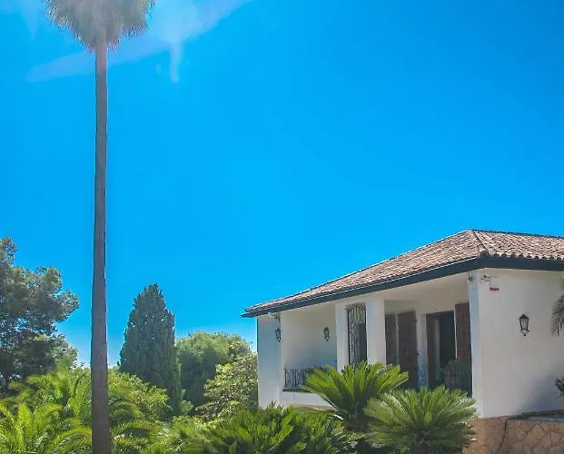 Villa Altozano With Pool, Barbeque, Large Garden, And Fantastic Sea Views Benidorm